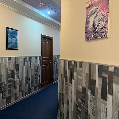 Three Dolphins Hotel อัคเทา ภายนอก รูปภาพ